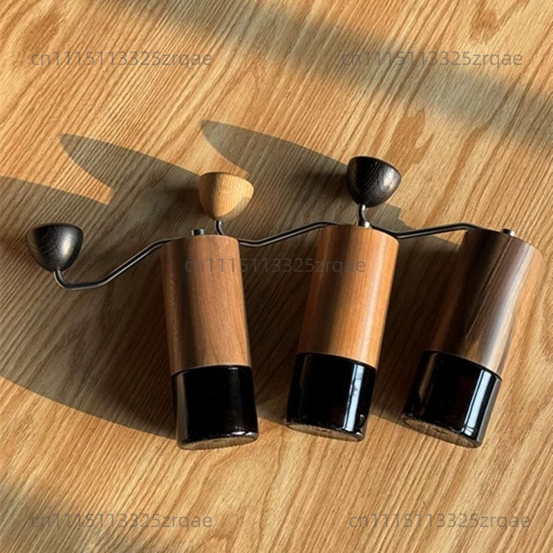 Ręczny młynek do kawy Commande – Burr Hand Grinder recenzja i cena