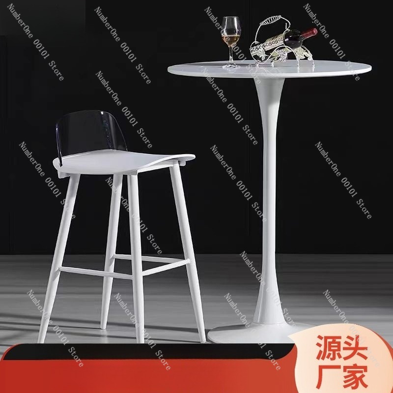 Elegancki minimalistyczny okrą – Coffee Tea Lounge recenzja i cena