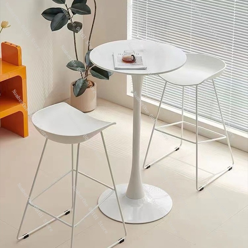 Elegancki minimalistyczny okrą – Coffee Tea Lounge recenzja i cena